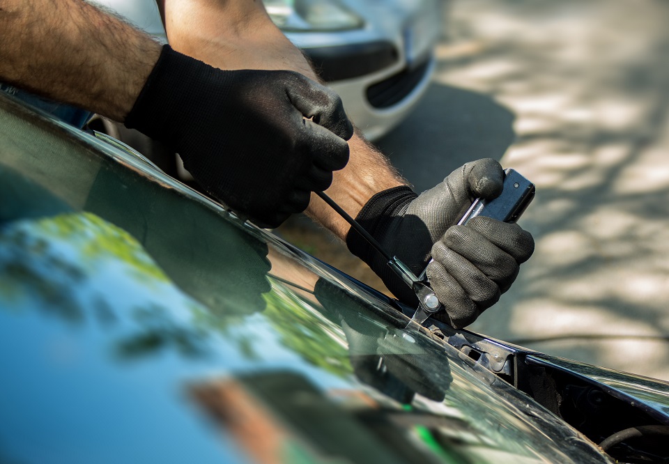auto glass repair and windshield replacement